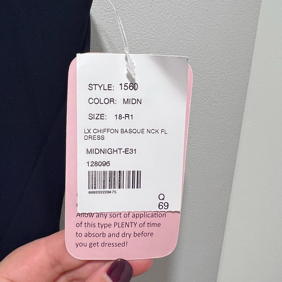 Women evening gown - Picture 4 of 5